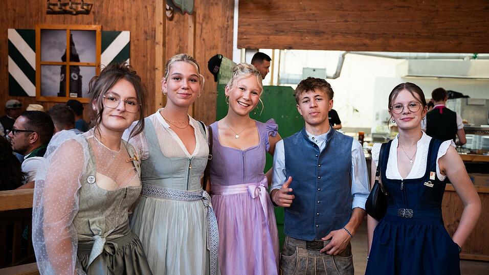 Die Partybilder vom Freitag, 14. August, aus dem Festzelt Weckmann. Die Partybilder vom Freitag, 14. August, aus dem Festzelt Weckmann.
