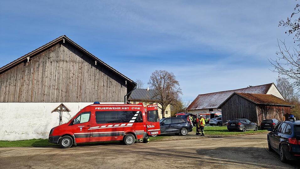 Am Samstagvormittag ging bei der Polizei in Vilsbiburg die Meldung über einen möglichen Bombenfund ein. Ob es sich tatsächlich um eine Bombe handelt, musste zunächst geklärt werden. Am Samstagvormittag ging bei der Polizei in Vilsbiburg die Meldung über einen möglichen Bombenfund ein. Ob es sich tatsächlich um eine Bombe handelt, musste zunächst geklärt werden.