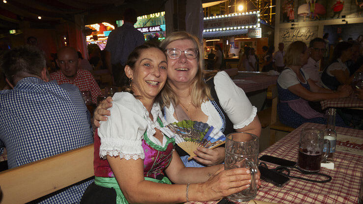 Die Partybilder vom Freitag, 15. August, aus dem Festzelt Lechner. Die Partybilder vom Freitag, 15. August, aus dem Festzelt Lechner.
