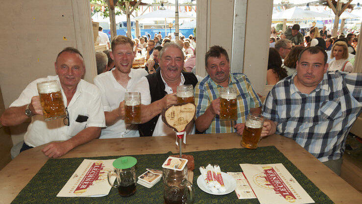 Die Partybilder vom Samstag, 10. August 2024, aus dem Festzelt Lechner. Die Partybilder vom Samstag, 10. August 2024, aus dem Festzelt Lechner.