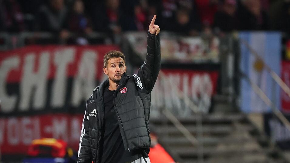 War stolz auf seine Nürnberger: Trainer Miroslav Klose. War stolz auf seine Nürnberger: Trainer Miroslav Klose.