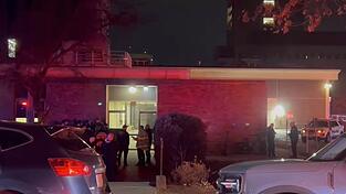 Auf dem Campus der Brown University fallen Schüsse. Es gibt auch Todesopfer. Auf dem Campus der Brown University fallen Schüsse. Es gibt auch Todesopfer.