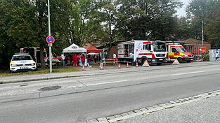 Wasserwacht und Rotes Kreuz waren zwei von elf Vereinen, die zum Motivationstag in Pfarrheim St. Pius kamen.