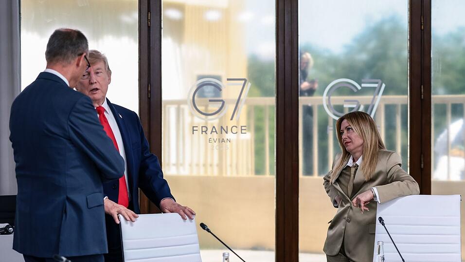 Beim G7-Gipfel in Évian gelang es den Europäern, Trump bei Laune zu halten - beim Nato-Gipfel könnte das schwieriger werden. (Archivbild) Beim G7-Gipfel in Évian gelang es den Europäern, Trump bei Laune zu halten - beim Nato-Gipfel könnte das schwieriger werden. (Archivbild)