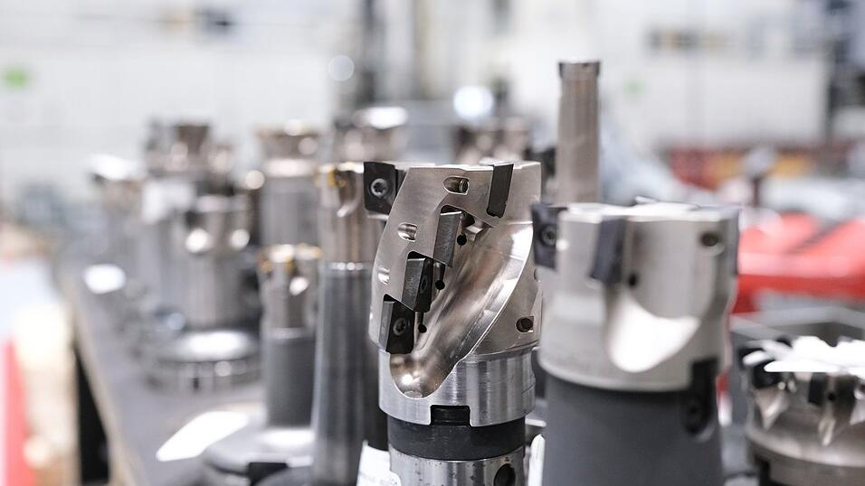 Die Volkswirte des Maschinenbauverbandes VDMA haben ihre Produktionsprognose für 2026 erneut nach unten gesetzt. Im nächsten Jahr sieht es besser aus für Deutschlands Maschinen- und Anlagenbauer. (Symbolbild) Die Volkswirte des Maschinenbauverbandes VDMA haben ihre Produktionsprognose für 2026 erneut nach unten gesetzt. Im nächsten Jahr sieht es besser aus für Deutschlands Maschinen- und Anlagenbauer. (Symbolbild)