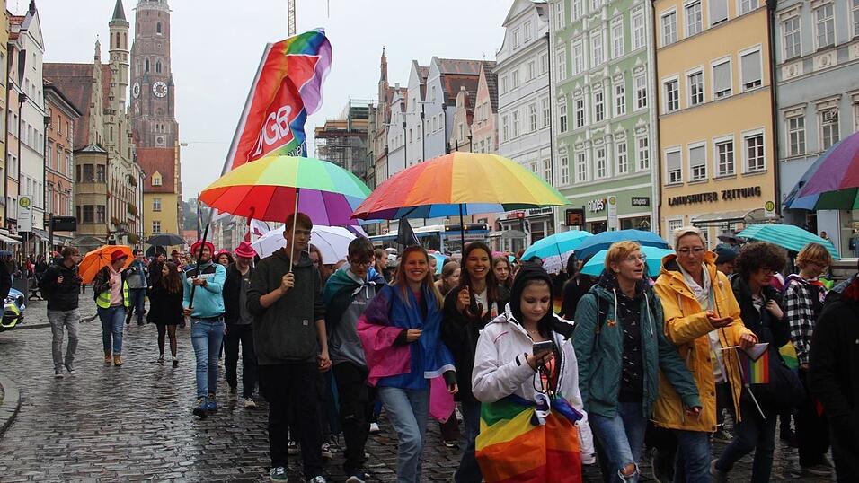 In Landshut fand am Samstag der Christopher Street Day statt.