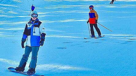 Wintersport am Voithenberg ist am Montag möglich. Die Freizeitbetriebe schalten die Lifte ein. Wintersport am Voithenberg ist am Montag möglich. Die Freizeitbetriebe schalten die Lifte ein.