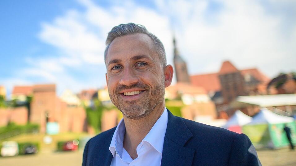Ulrich Siegmund - ein Verkaufstalent für Raumdüfte und AfD-Politik. Ulrich Siegmund - ein Verkaufstalent für Raumdüfte und AfD-Politik.