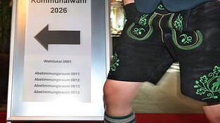 Die Kommunalwahl in Bayern ist zumindest in den gro&szlig;en St&auml;dten ohne gr&ouml;&szlig;ere Vorkommnisse angelaufen.