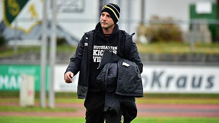 Weil Vilzing-Trainer Thorsten Kirschbaum gesperrt ist, wird Assistent Matthias Graf das Coaching gegen Aschaffenburg &uuml;bernehmen.