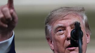 Gut einen Monat vor den wichtigen Midterms tourt Trump durchs Land. Gut einen Monat vor den wichtigen Midterms tourt Trump durchs Land.