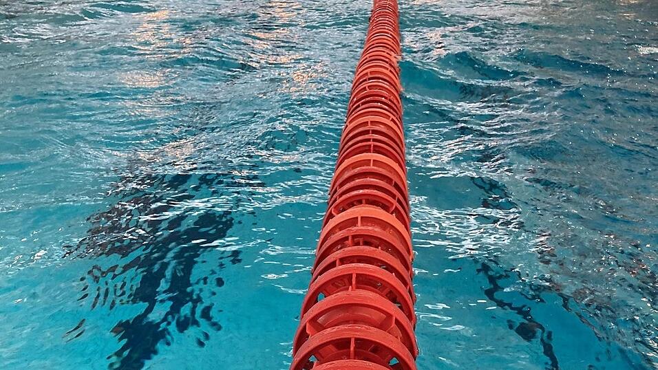 Wegen der Kapazitätsgrenzen dürfen die FC-Schwimmer derzeit nur auf einer Bahn im Ergomar-Sportbecken trainieren.