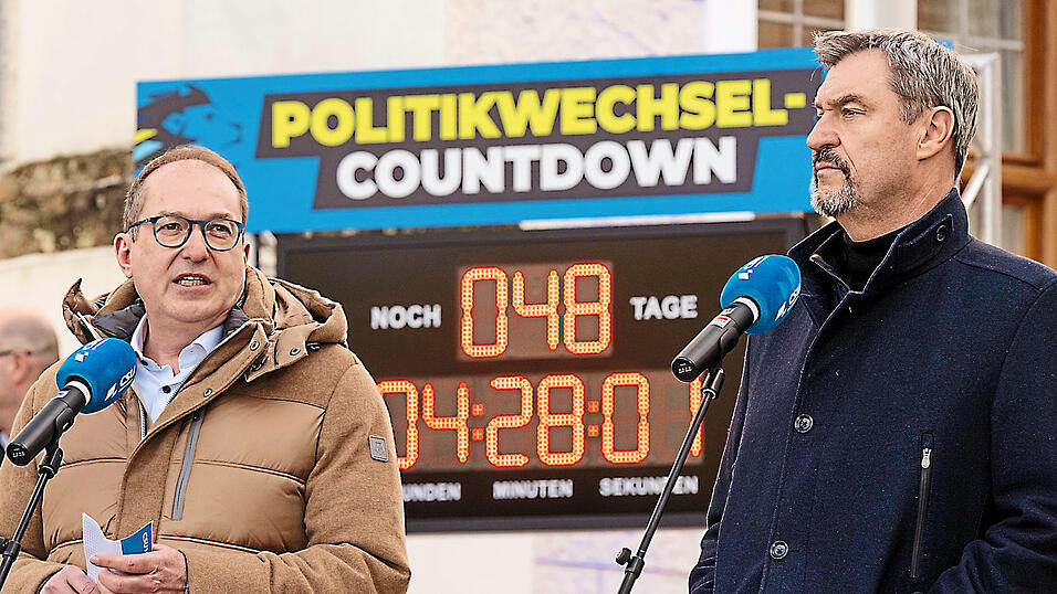 Der CSU-Vorsitzende Markus Söder und Alexander Dobrindt, Chef der Landesgruppe im Bundestag, läuten im Kloster Seeon den Turbowahlkampf ein. Der CSU-Vorsitzende Markus Söder und Alexander Dobrindt, Chef der Landesgruppe im Bundestag, läuten im Kloster Seeon den Turbowahlkampf ein.