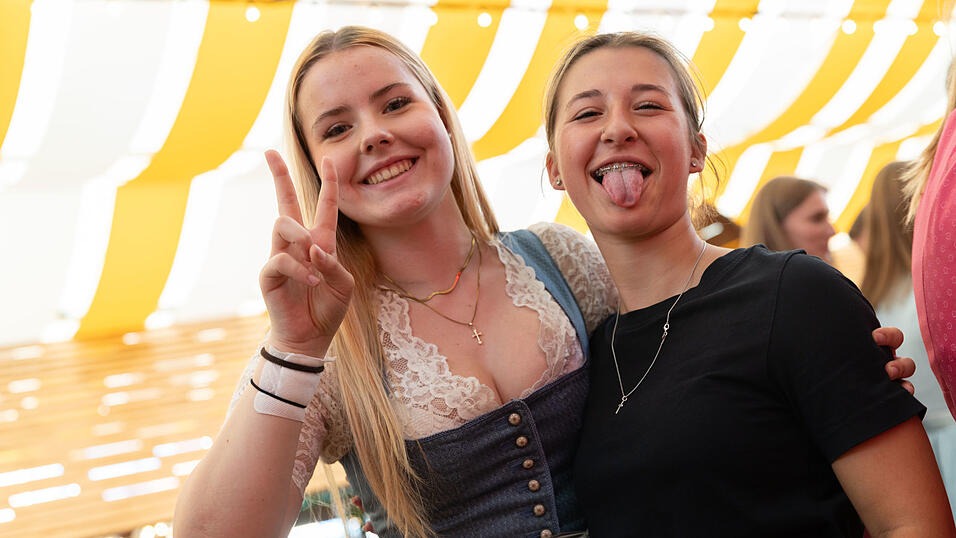 Die Partybilder vom Dienstag, 11. August, aus dem Festzelt Nothaft.