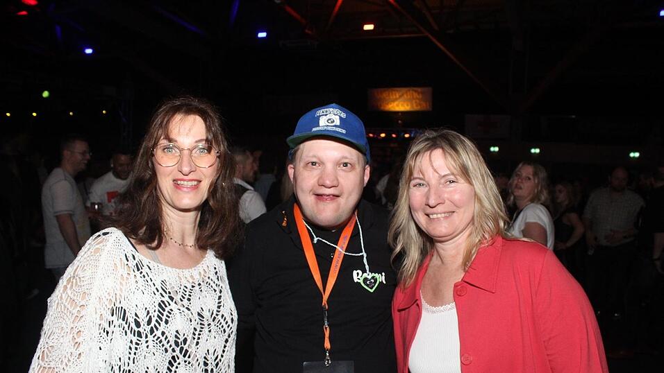 Auf der Eskara &Uuml;30-Party in Essenbach war wieder viel los.