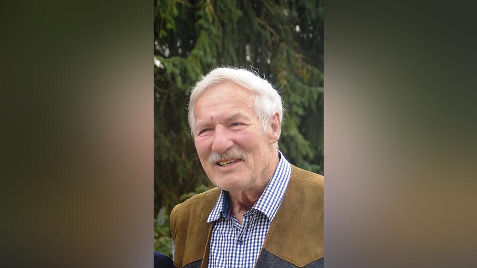 In einer bewegenden Trauerfeier nahmen die Gottesdienstbesucher Abschied von Franz Goth. In einer bewegenden Trauerfeier nahmen die Gottesdienstbesucher Abschied von Franz Goth.