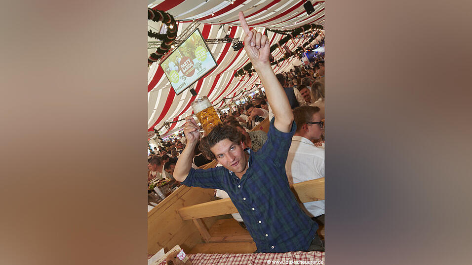 Die Partybilder vom Samstag, 9. August, aus dem Festzelt Lechner. Die Partybilder vom Samstag, 9. August, aus dem Festzelt Lechner.
