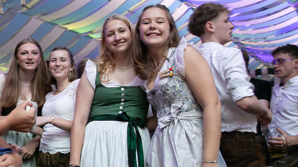 Die Partybilder vom Dienstag, 12. August, aus dem Festzelt Wenisch. Die Partybilder vom Dienstag, 12. August, aus dem Festzelt Wenisch.