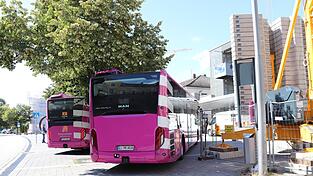 Aktuell ersetzen die oft unzuverlässigen Busse den Zugverkehr zwischen Landshut und Plattling. Aktuell ersetzen die oft unzuverlässigen Busse den Zugverkehr zwischen Landshut und Plattling.