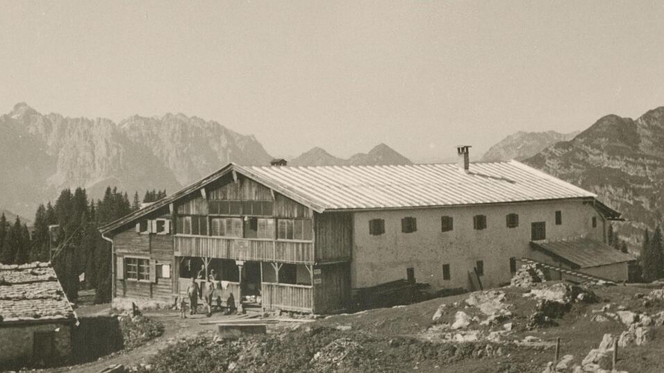 Eggenalm bzw. Straubinger Haus, um 1930.