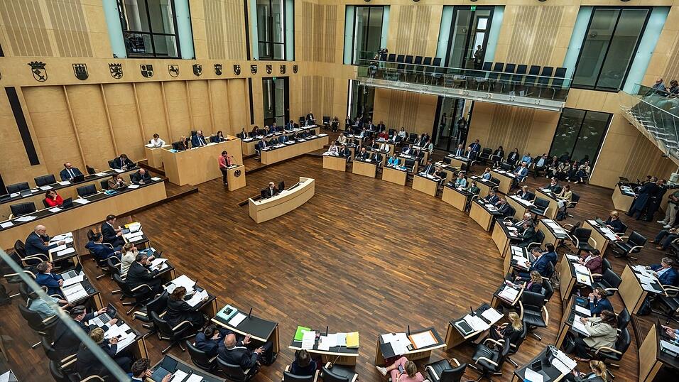 Länderkammer verzeichnet teils extreme Fristverkürzungsbitten (Archivbild) Länderkammer verzeichnet teils extreme Fristverkürzungsbitten (Archivbild)