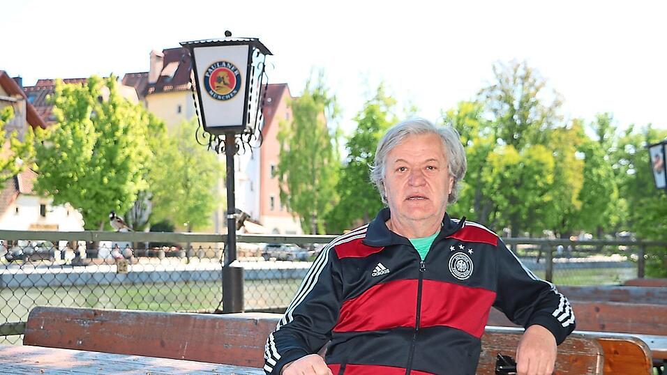 Seit etwa 40 Jahren f&uuml;hrt P&auml;chter Klaus Gebhardt durchgehend das Lokal 'Zur Insel'. Nun hat er wegen der ausbleibenden Einnahmen im Zuge der Corona-Krise Insolvenz anmelden m&uuml;ssen.