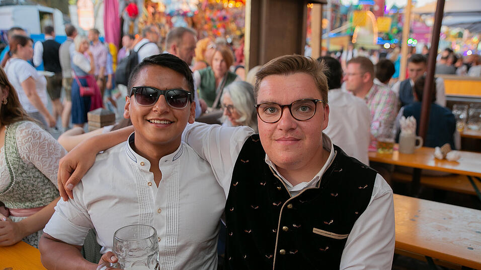 Die Partybilder von Dienstag, 16. August 2022, aus dem Festzelt Krönner.