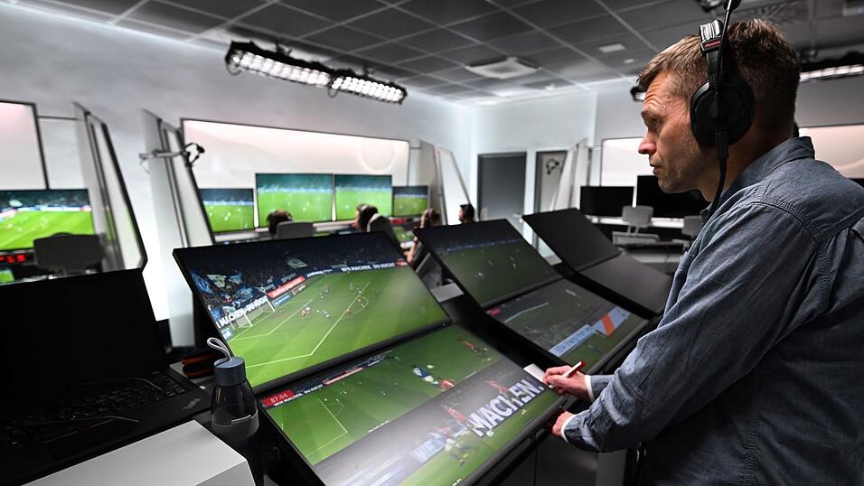 Jochen Drees ist Leiter Innovation und Technologie bei der DFB Schiri GmbH. (Archivbild) Jochen Drees ist Leiter Innovation und Technologie bei der DFB Schiri GmbH. (Archivbild)