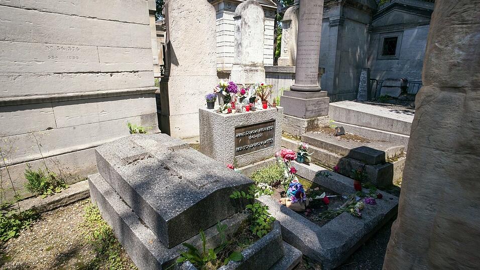 Wer eine der historischen Grabstätten in Paris erwirbt, ist sich prominenter Nachbarn sicher. (Archivbild) Wer eine der historischen Grabstätten in Paris erwirbt, ist sich prominenter Nachbarn sicher. (Archivbild)