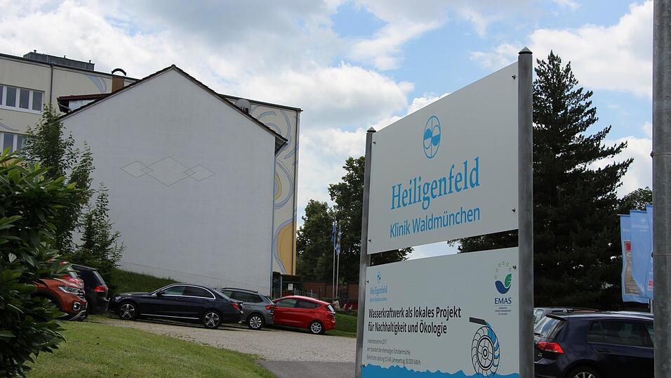 Der Heiligenfeld Klinik Standort Waldm&uuml;nchen bleibt mit einem Angebot f&uuml;r Erwachsene erhalten.