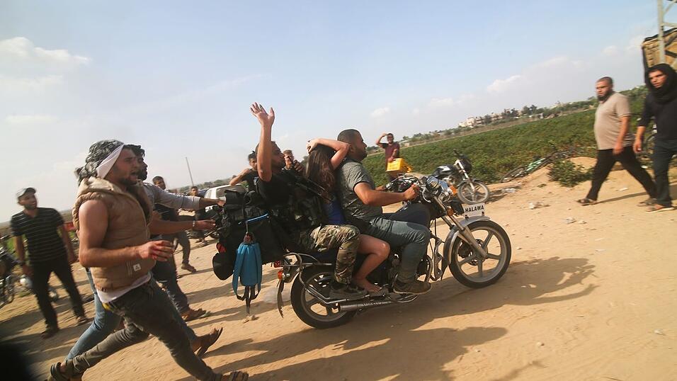 Dutzende entführte Israelis sind noch immer in den Händen der Geiselnehmer. (Archivbild) Dutzende entführte Israelis sind noch immer in den Händen der Geiselnehmer. (Archivbild)