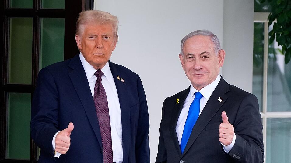 Israels Ministerpräsident Benjamin Netanjahu traf US-Präsident Donald Trump am Montag im Weißen Haus. Israels Ministerpräsident Benjamin Netanjahu traf US-Präsident Donald Trump am Montag im Weißen Haus.