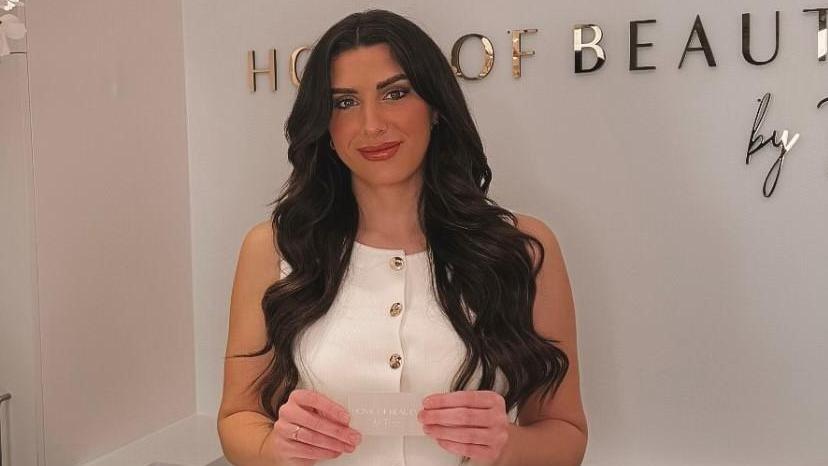 Tamara Eisenhardt (28) will mit ihrem kostenlosen Angebot krebskranke Frauen in ihrem Kampf gegen die Krankheit unterstützen. Tamara Eisenhardt (28) will mit ihrem kostenlosen Angebot krebskranke Frauen in ihrem Kampf gegen die Krankheit unterstützen.