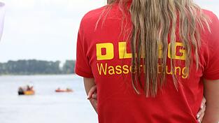 Die DLRG setzt sich für die Sicherheit beim Baden ein. (Symbolbild) Die DLRG setzt sich für die Sicherheit beim Baden ein. (Symbolbild)