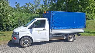 Das Auto der Kläranlage hat mittlerweile 210.000 Kilometer auf dem Tacho und käme ohne teure Reparatur nicht mehr durch den Tüv. Das Auto der Kläranlage hat mittlerweile 210.000 Kilometer auf dem Tacho und käme ohne teure Reparatur nicht mehr durch den Tüv.