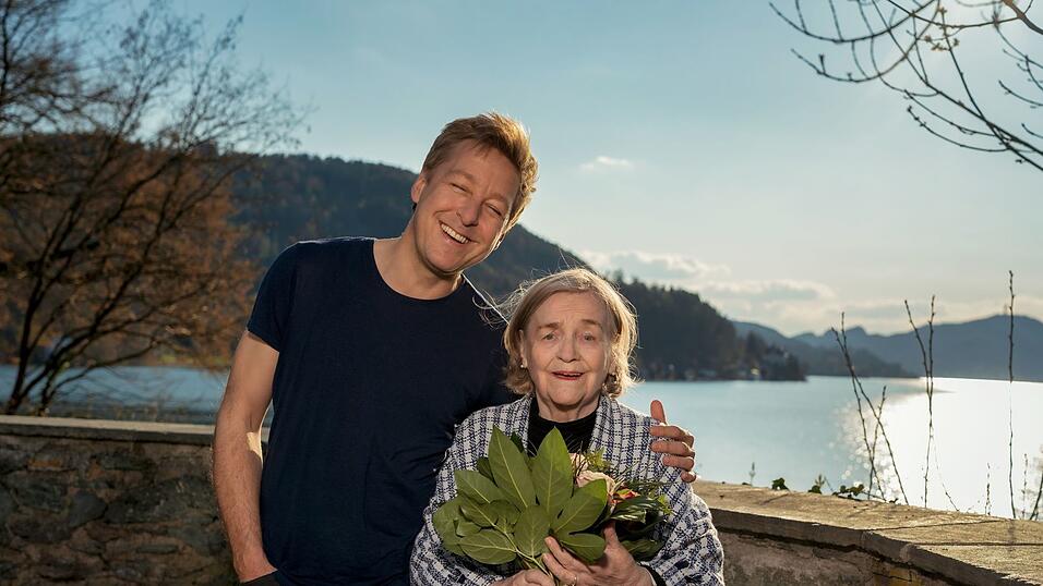 Schauspieler Max Müller und seine Mutter Mathilde: Beide haben heute Geburtstag. Schauspieler Max Müller und seine Mutter Mathilde: Beide haben heute Geburtstag.