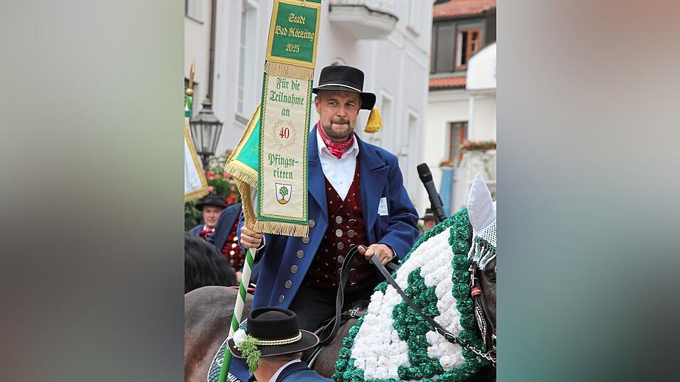 40 Jahre: Michael Bummer, Dipl.-Ing., Landfahnenträger, Bad Kötzting 40 Jahre: Michael Bummer, Dipl.-Ing., Landfahnenträger, Bad Kötzting