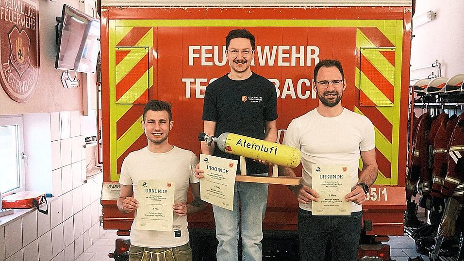 Die Sieger (von links): Julian Greiling, Andr&eacute; Weller, Christoph Pohrer, alle von der Feuerwehr Tegernbach.