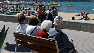Nicht immer zieht es Menschen in Rente wie hier direkt nach Mallorca. Der Trend zur Frührente war zuletzt aber ungebrochen. (Archivfoto) Nicht immer zieht es Menschen in Rente wie hier direkt nach Mallorca. Der Trend zur Frührente war zuletzt aber ungebrochen. (Archivfoto)