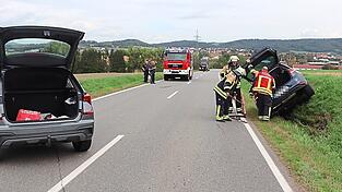 Ein Vorfahrtsunfall hat sich bei Faustendorf ereignet. Ein Vorfahrtsunfall hat sich bei Faustendorf ereignet.