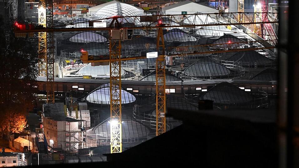 Wann gehen im neuen Stuttgarter Tiefbahnhof auch offiziell die Lichter an? Wann gehen im neuen Stuttgarter Tiefbahnhof auch offiziell die Lichter an?