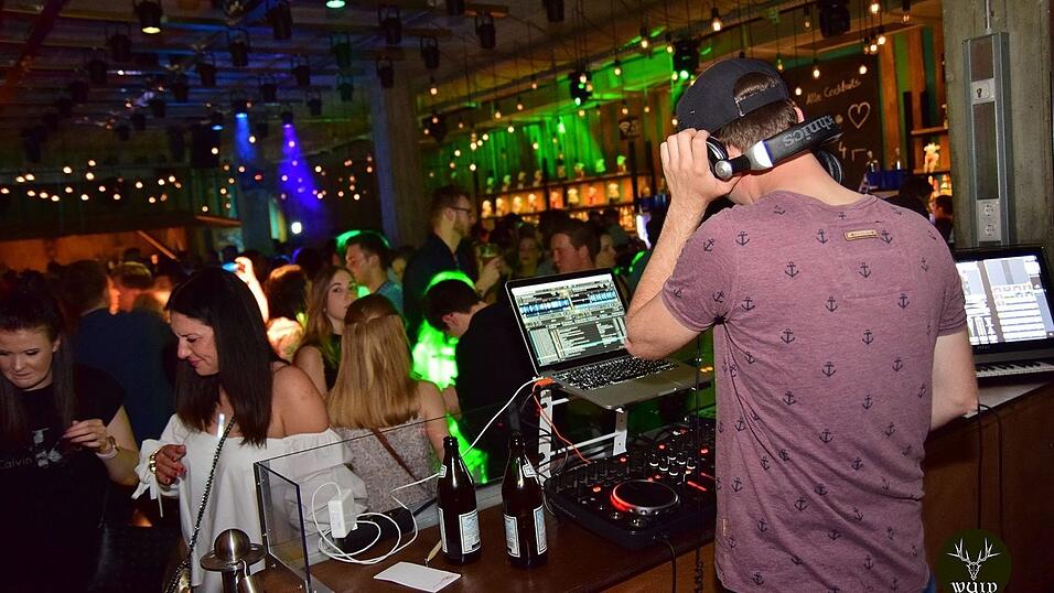 'Hoch die Hände, Wochenende' - so 'Wuid' wurde gefeiert in Straubing. 'Hoch die Hände, Wochenende' - so 'Wuid' wurde gefeiert in Straubing.