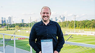 Johannes Ederer aus Cham gehört zu den wenigen Auserwählten, die am zweiten Trainer-Lehrgang für die neue A+Lizenz der DFB-Akademie teilnehmen durften.
