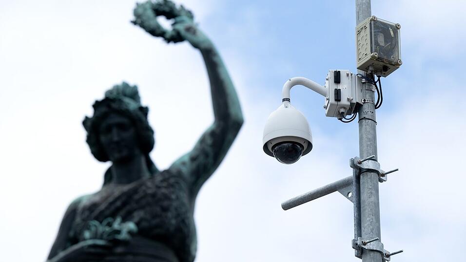 Video&uuml;berwachung ist schon lange Alltag in Bayern &ndash; die Zahl der Kameras ist deutlich gestiegen in den vergangenen Jahren. (Symbolbild)