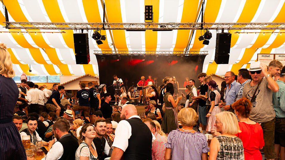 Die Partybilder vom Mittwoch, 14. August 2024, aus dem Festzelt Nothaft. Die Partybilder vom Mittwoch, 14. August 2024, aus dem Festzelt Nothaft.