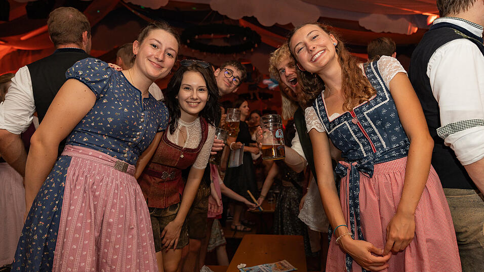 Die Partybilder vom Samstg, 19. August 2023, aus dem Festzelt Reisinger. Die Partybilder vom Samstg, 19. August 2023, aus dem Festzelt Reisinger.