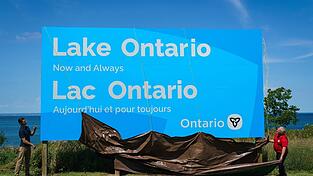 F&uuml;r Doug Ford ist klar: Der Grenzsee wird immer Lake Ontario hei&szlig;en.