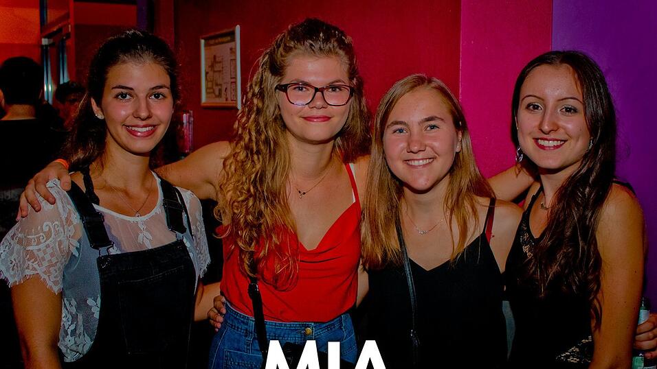 Beste Stimmung auf der Oberstufenparty im Mia Nightclub in Cham. Beste Stimmung auf der Oberstufenparty im Mia Nightclub in Cham.
