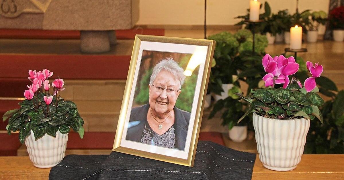 Rektorin Edeltraud Ernst beim Gedenkgottesdienst in Roding gewürdigt