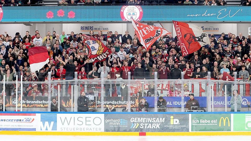 Eine Erweiterung des Stehplatzbereiches durch Erg&auml;nzung einiger Stehstufen an der Osttrib&uuml;ne: Diese Ma&szlig;nahme, nach einer Einsch&auml;tzung des Bau- und Umweltreferats der geringf&uuml;gigste Eingriff in die Infrastruktur des Stadions, k&ouml;nnte wohl am schnellsten zu einer (&uuml;berschaubaren) Erh&ouml;hung der Kapazit&auml;t f&uuml;hren.